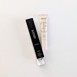 Armani Golden Hour Skin Tint Long-Wear & Care F2 1 oz (full size)